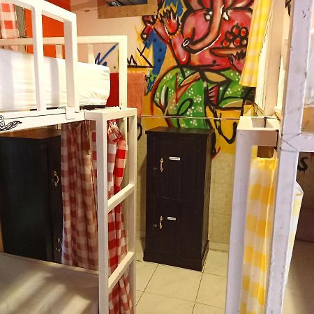 Deoplet Homestay & Gallery 요그야카르타 외부 사진