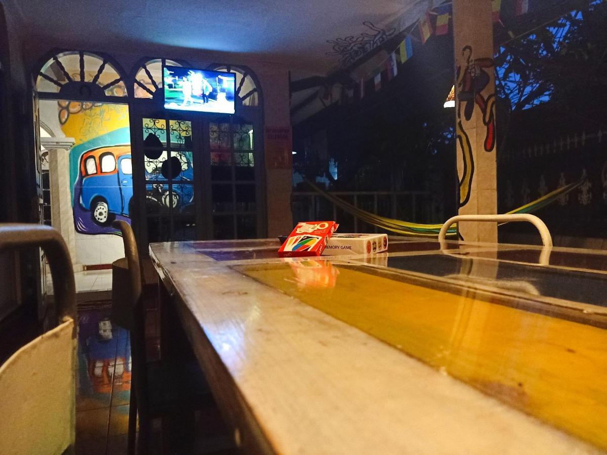 Deoplet Homestay & Gallery 요그야카르타 외부 사진