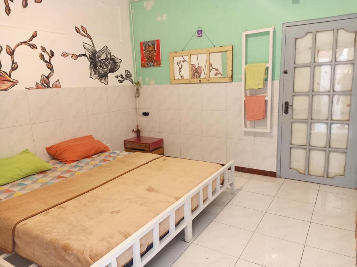 Deoplet Homestay & Gallery 요그야카르타 외부 사진