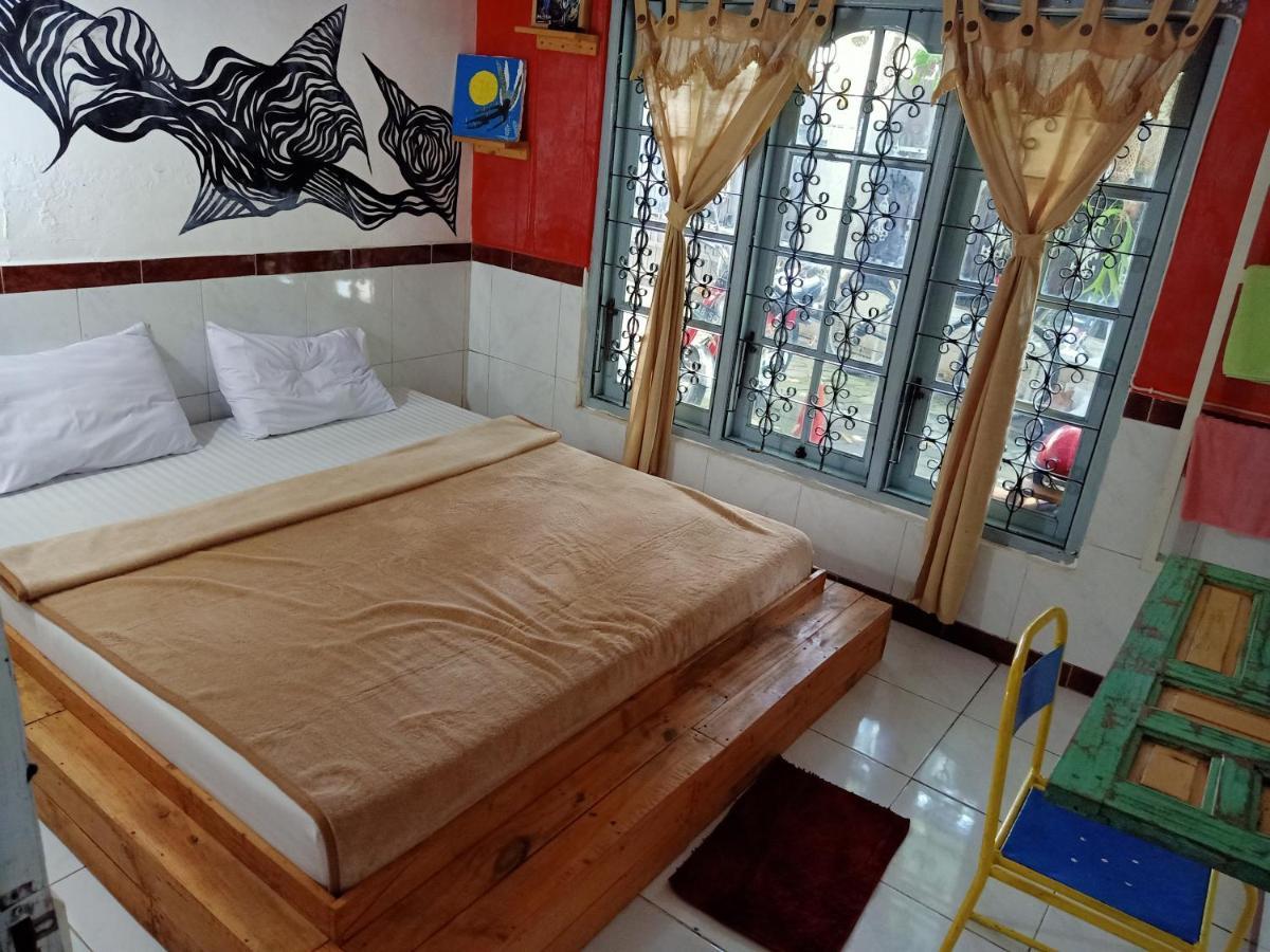 Deoplet Homestay & Gallery 요그야카르타 외부 사진